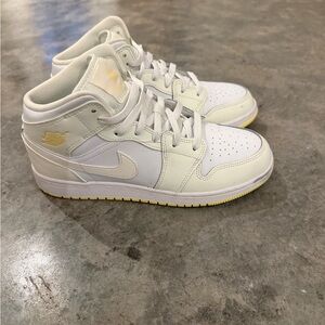 Nike Air Jordan Mid Sneakers